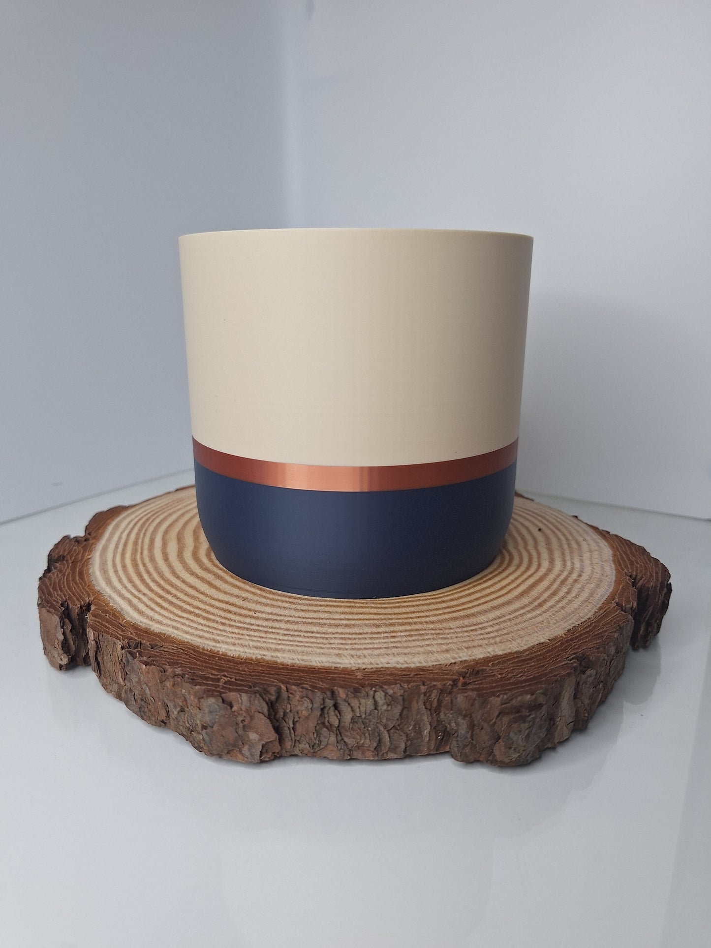 Tuscany plant pot