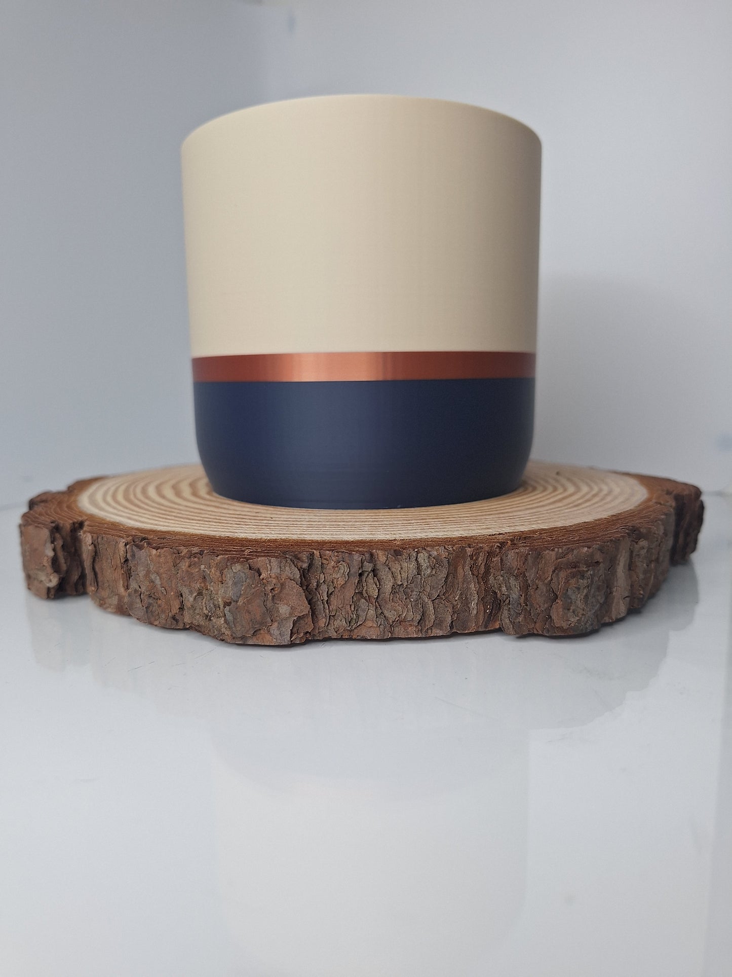 Tuscany plant pot