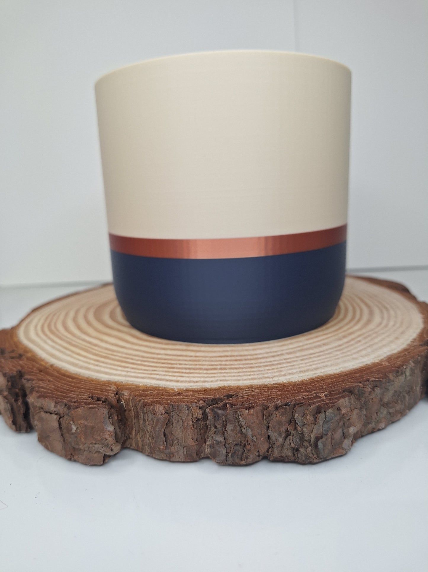 Tuscany plant pot