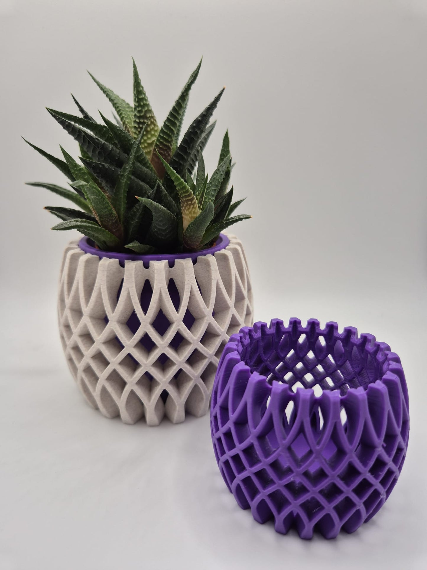 Modern 3D Printed Plant Pot  Tea Light Holder Set  Marble Plum  Red Insert